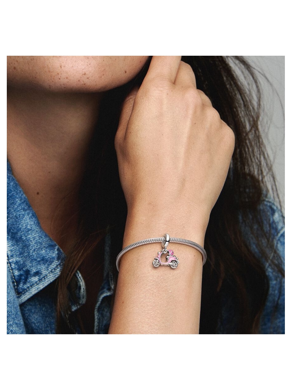 Charm en Argent pour femmes avec détails en émail de la collection